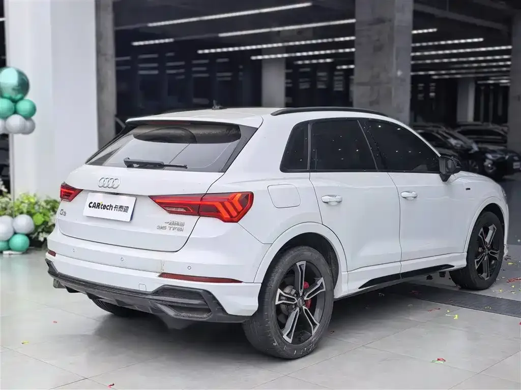 Audi Q3 — фото 6