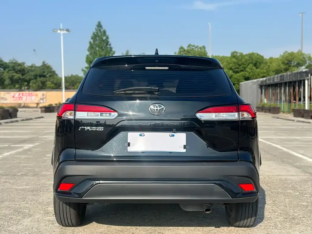 Toyota Frontlander 2023 из CN, фото 6