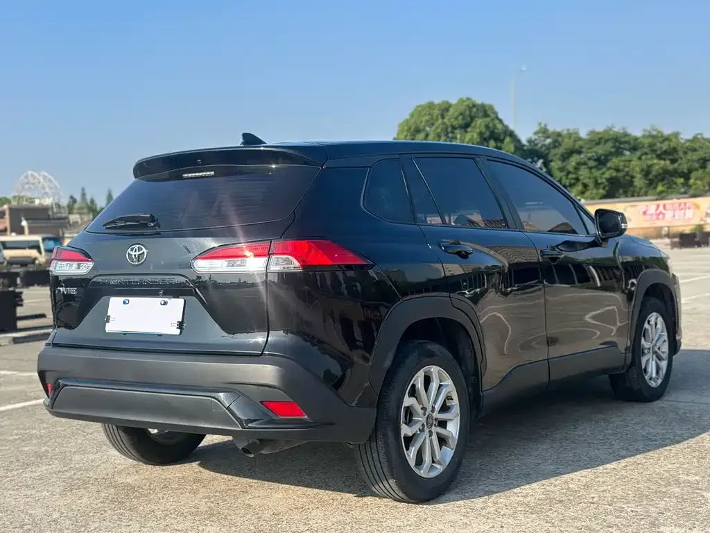 Toyota Frontlander 2023 из CN, фото 5