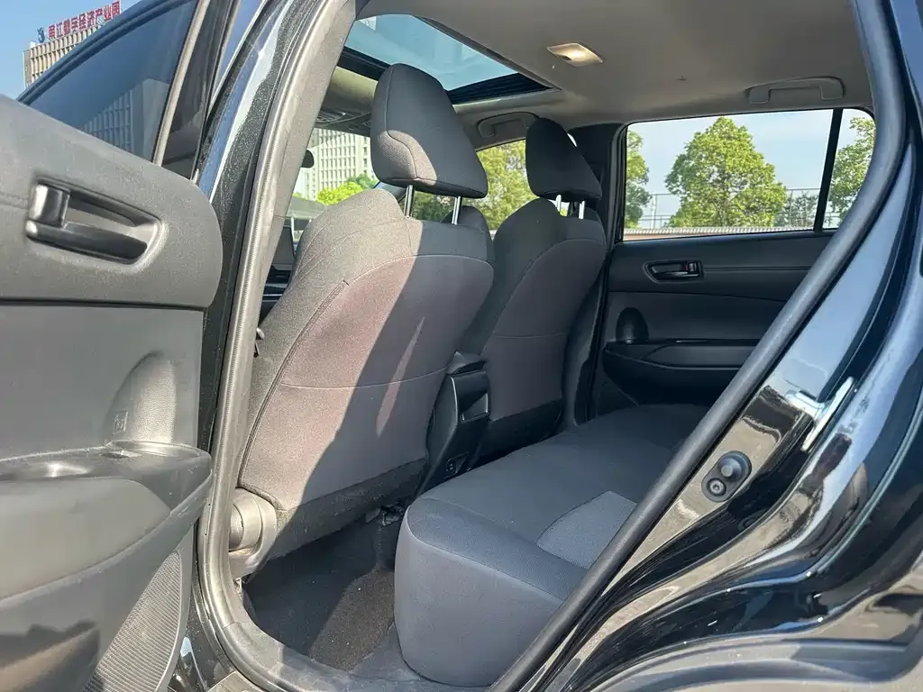 Toyota Frontlander 2023 из CN, фото 9