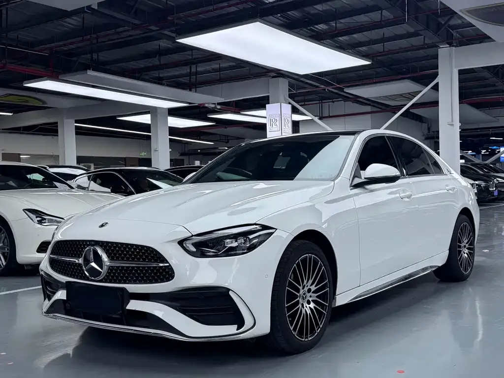 Mercedes-Benz C-Class — фото 1