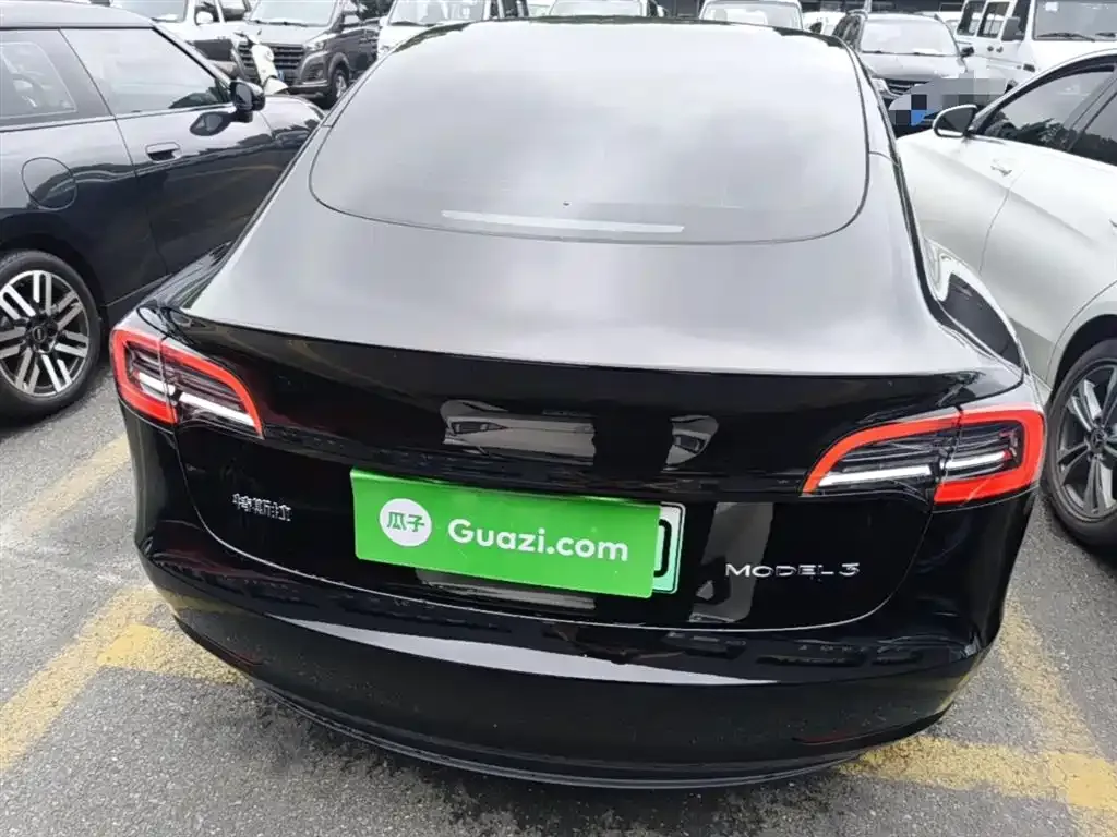 Tesla Model 3 — фото 6