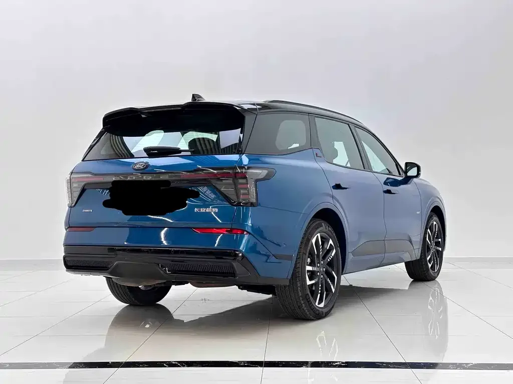 Ford Edge — фото 6