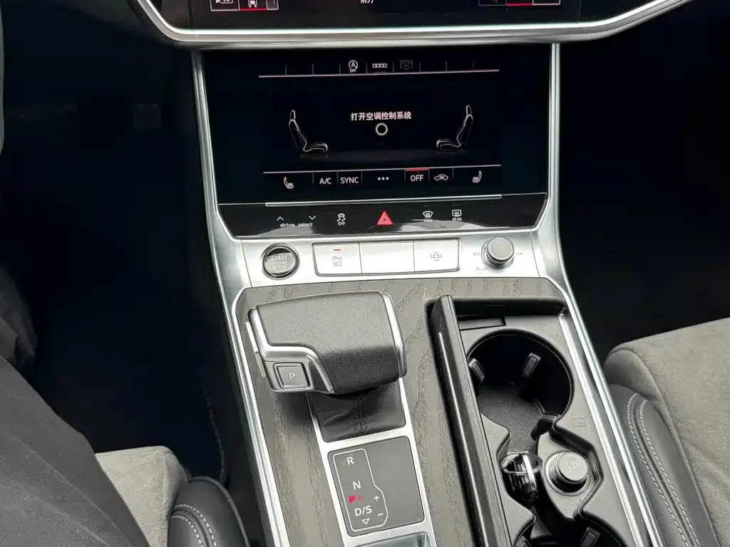Audi A6L — фото 2