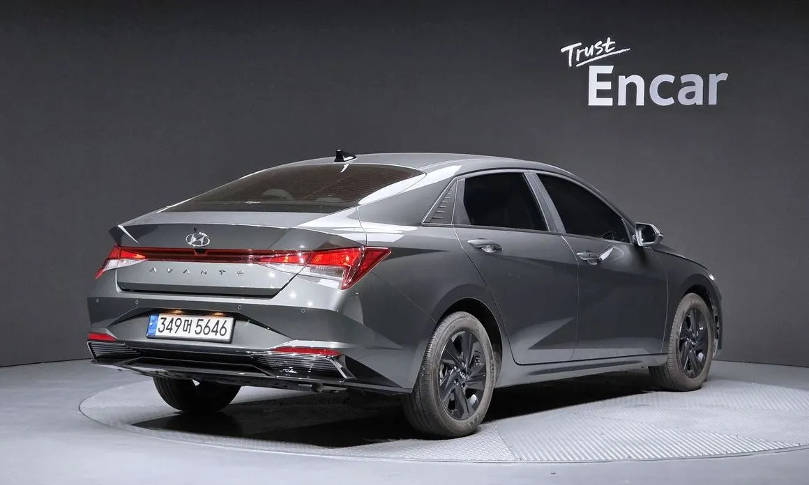 Hyundai AVANTE 2023 из KR, фото 3