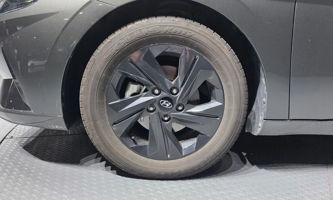 Hyundai AVANTE 2023 из KR, фото 8
