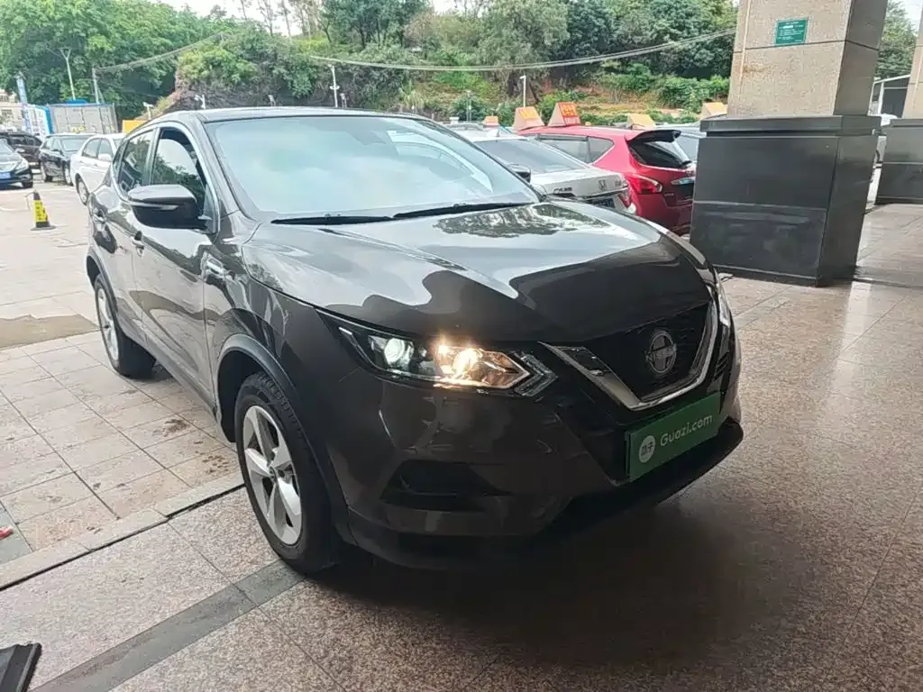 Nissan Qashqai — фото 7