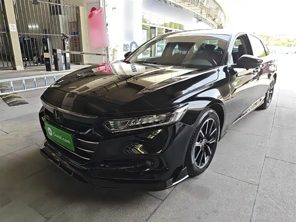 Honda Accord — фото 7