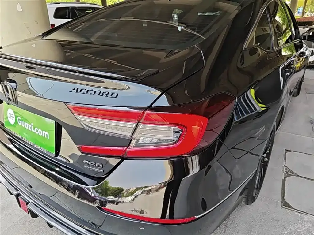 Honda Accord — фото 6