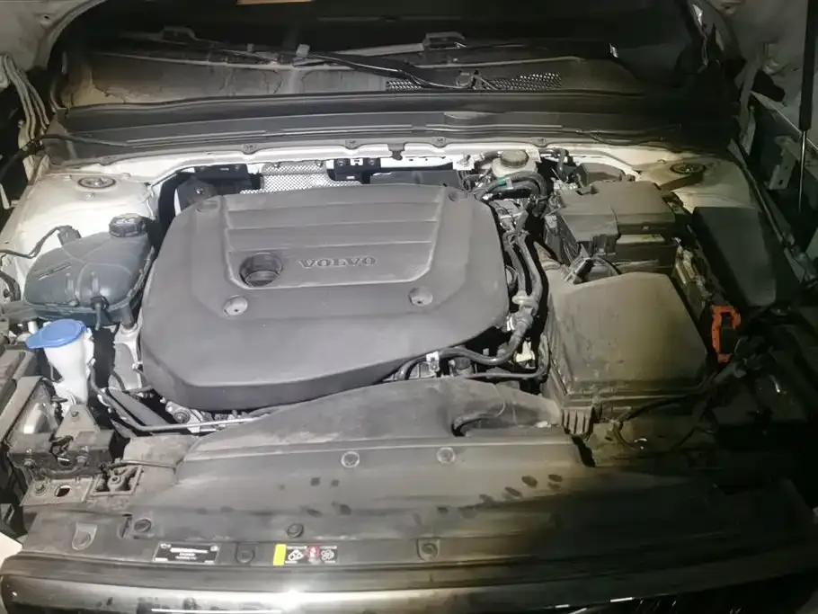 Volvo XC40 2023 из CN, фото 5