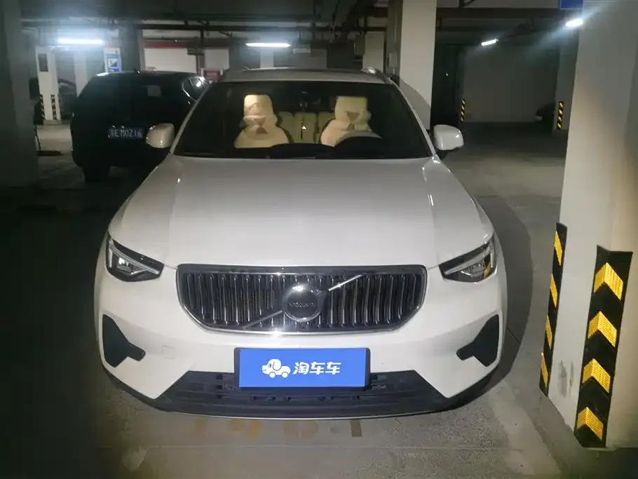 Volvo XC40 2023 из CN, фото 8