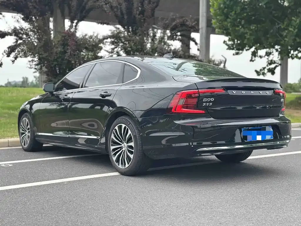 Volvo S90 — фото 7