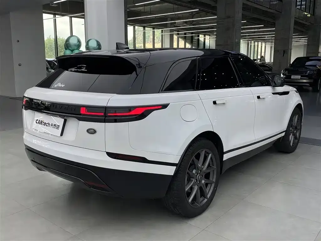 Land Rover Velar — фото 10