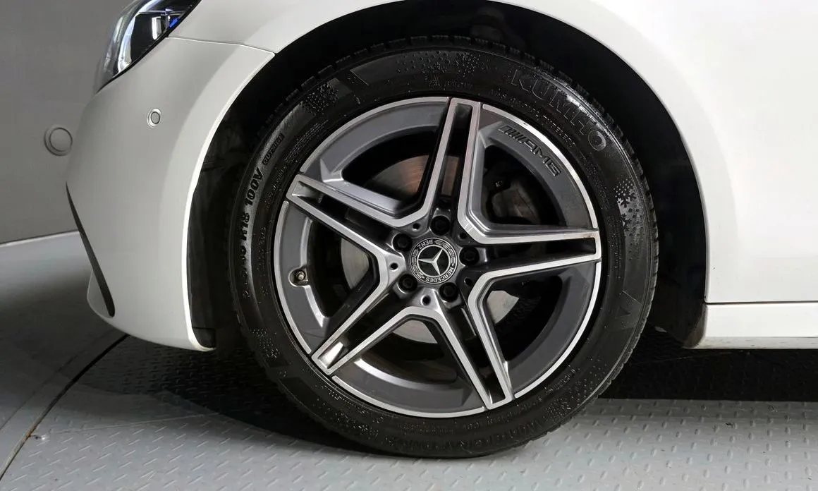 Mercedes-Benz E-Class 2023 из KR, фото 8