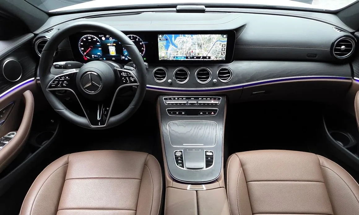 Mercedes-Benz E-Class 2023 из KR, фото 10