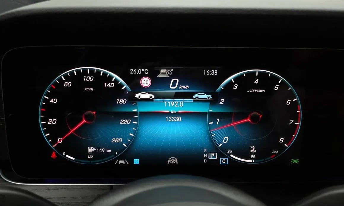 Mercedes-Benz E-Class 2023 из KR, фото 3