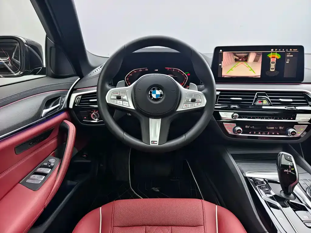 BMW 5 Series — фото 4