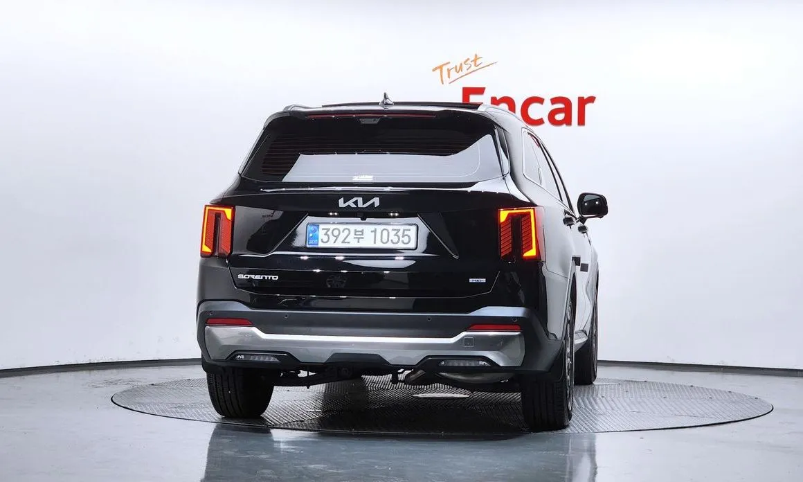 Kia Sorento — фото 8