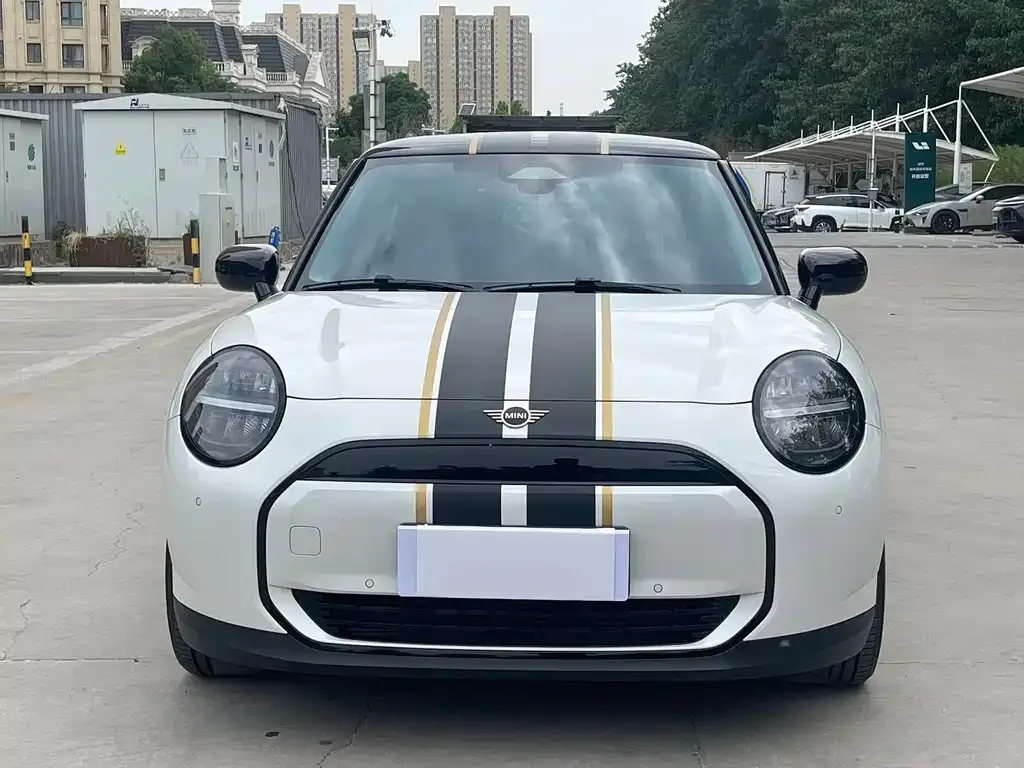 MINI Cooper EV 2024 из CN, фото 3