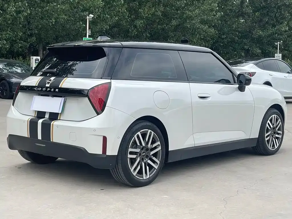 MINI Cooper EV 2024 из CN, фото 4