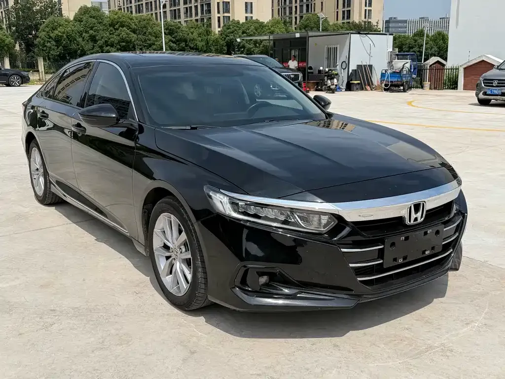 Honda Accord — фото 9