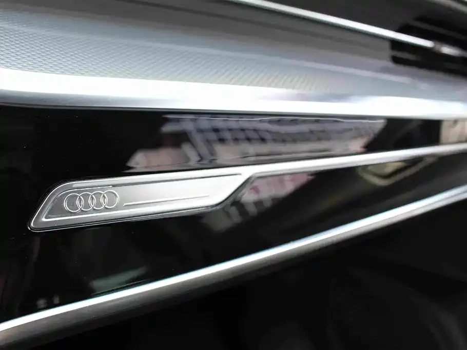 Audi A6L — фото 7