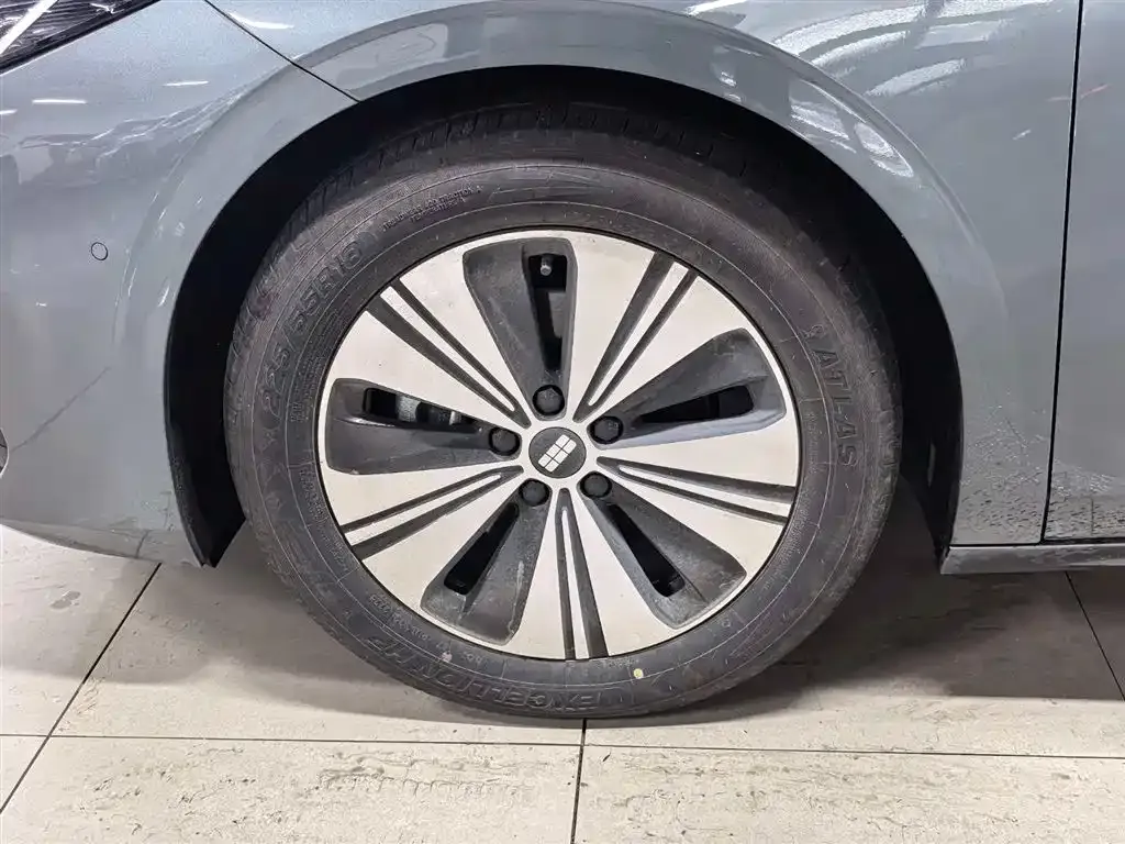 Geely 银河A7 EM 2025 из CN, фото 3