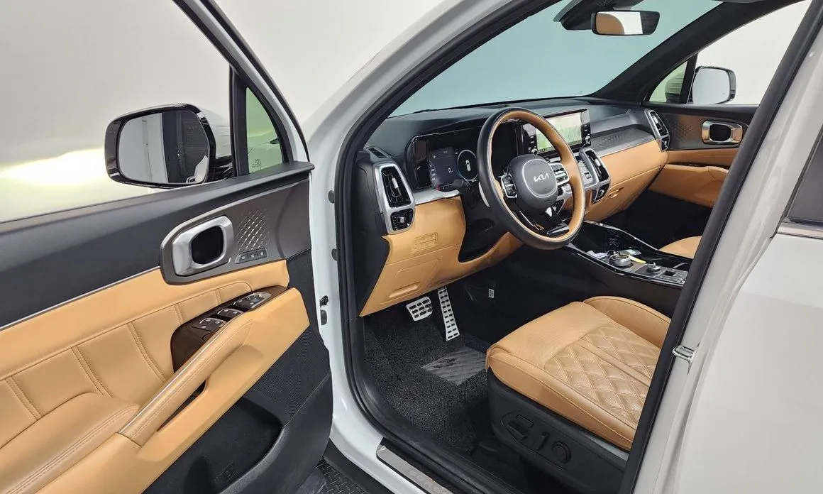 Kia Sorento — фото 9