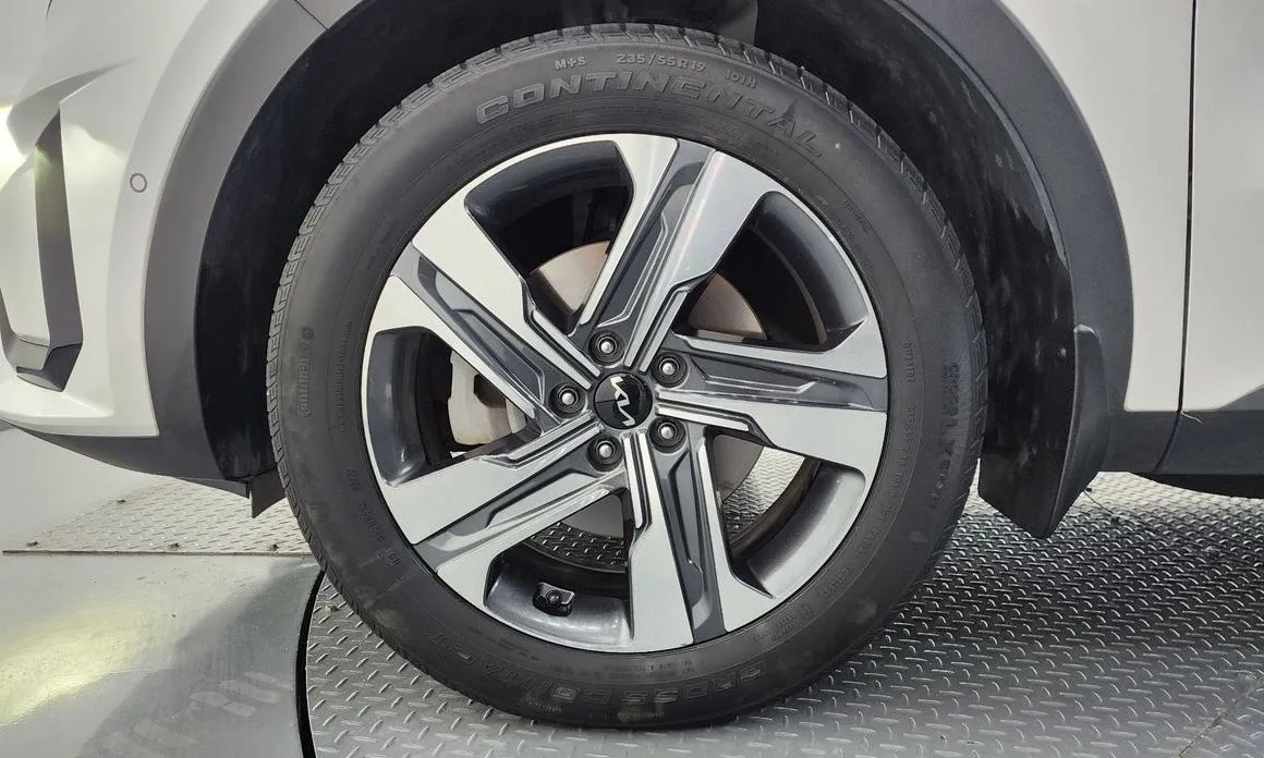 Kia Sorento — фото 7