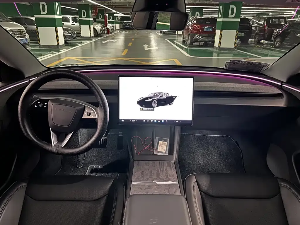 Tesla Model 3 — фото 7