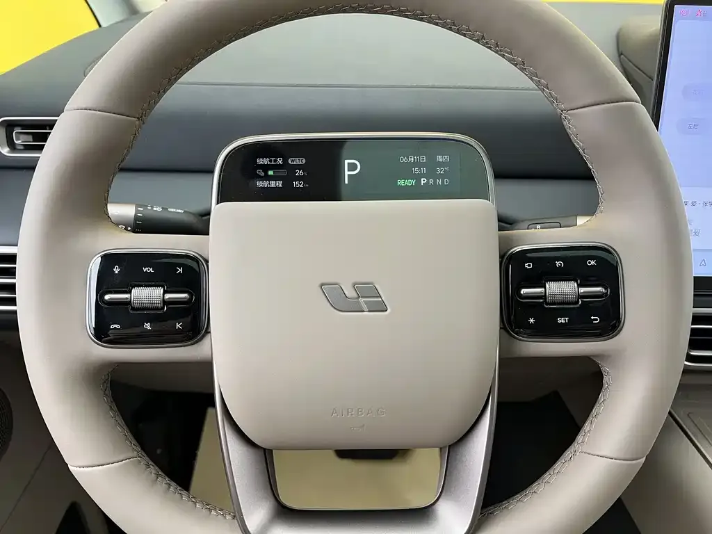Li Auto MEGA — фото 7