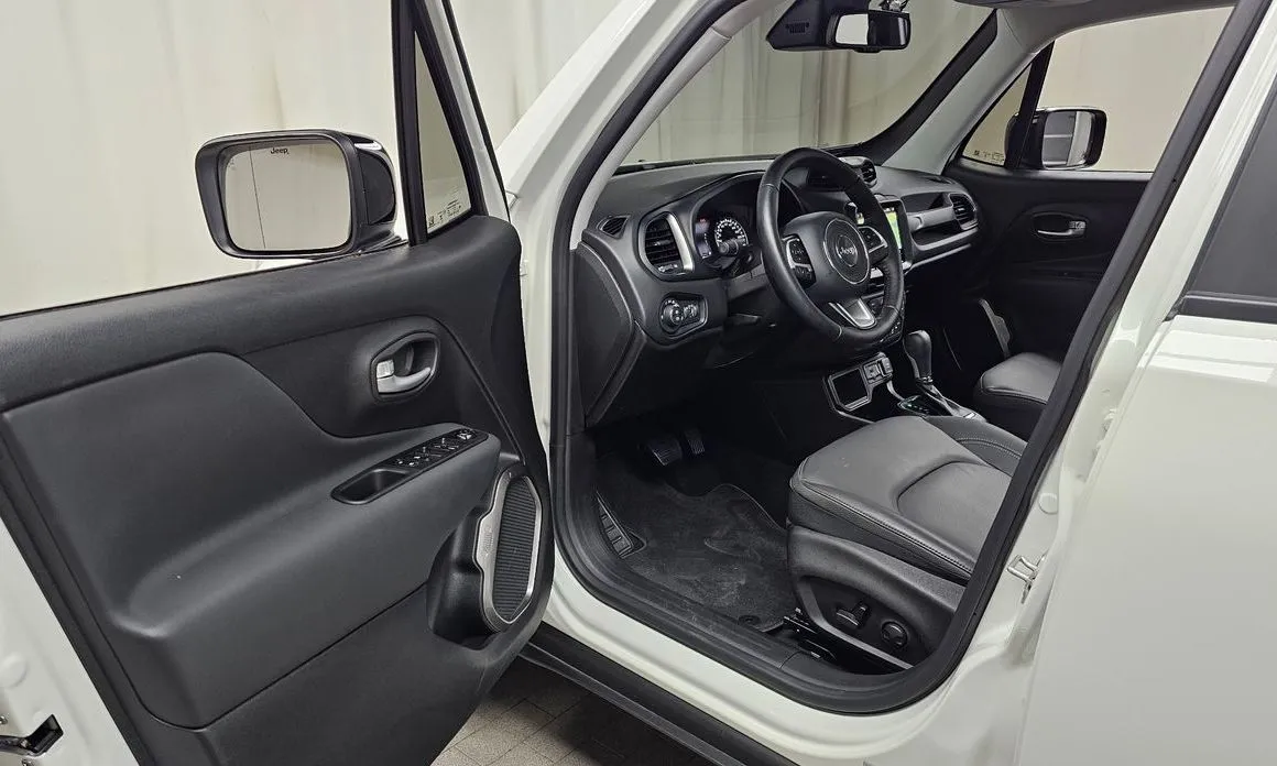 Jeep Renegade 2023 из KR, фото 8