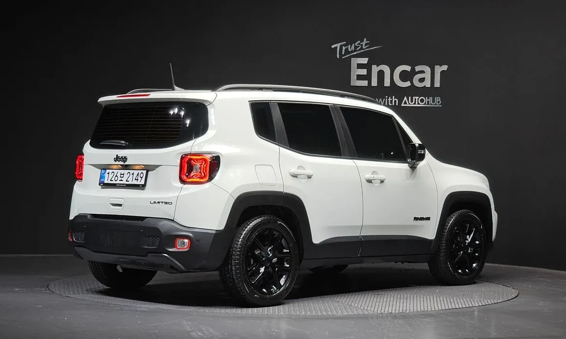 Jeep Renegade 2023 из KR, фото 2