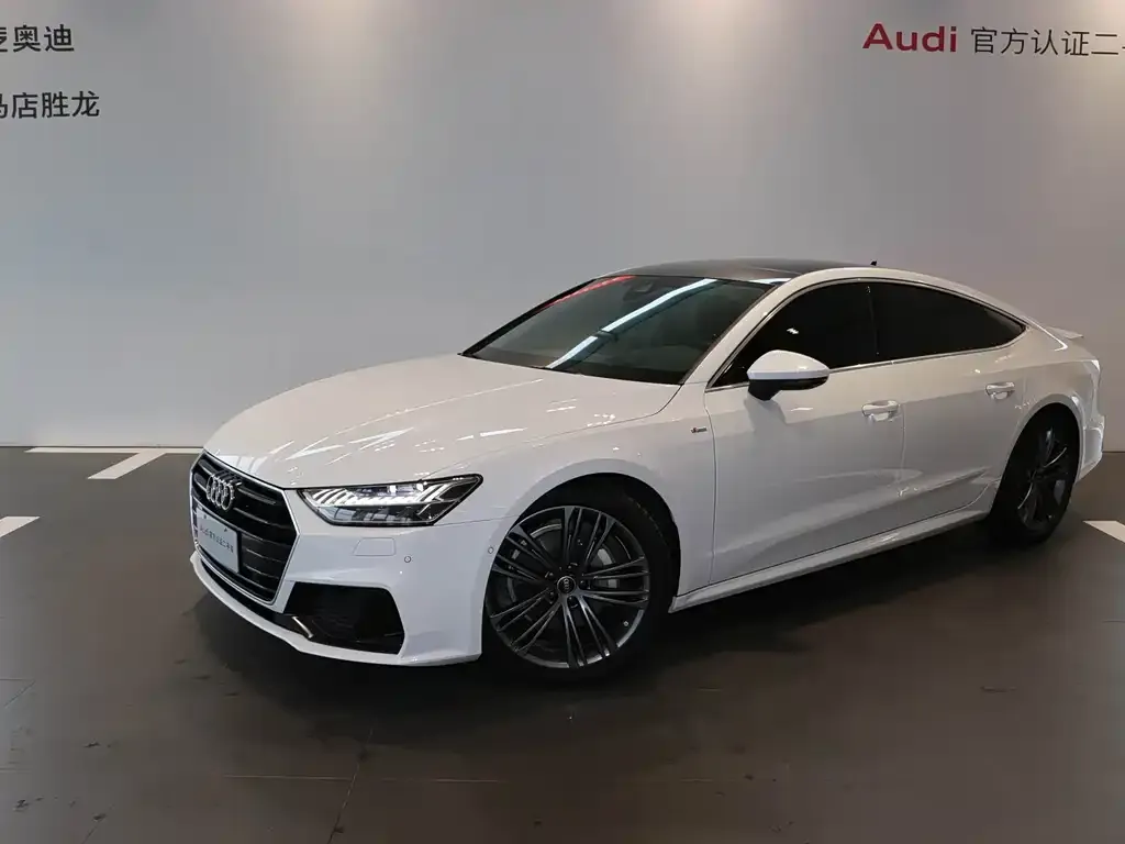 Audi A7 — фото 1