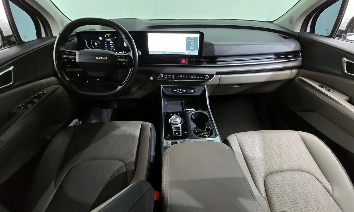 Kia Carnival — фото 6