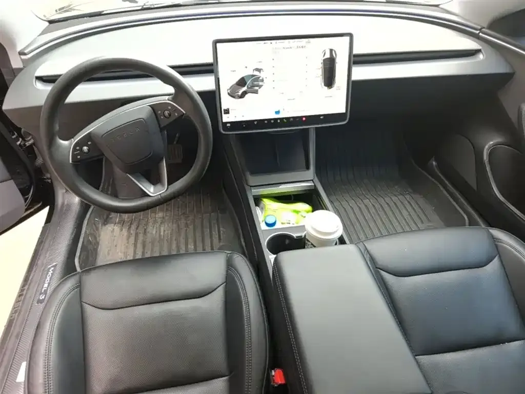 Tesla Model 3 — фото 3