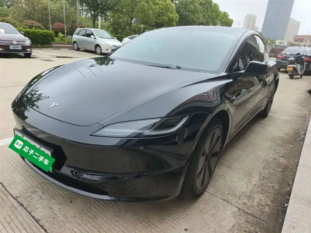 Tesla Model 3 — фото 5