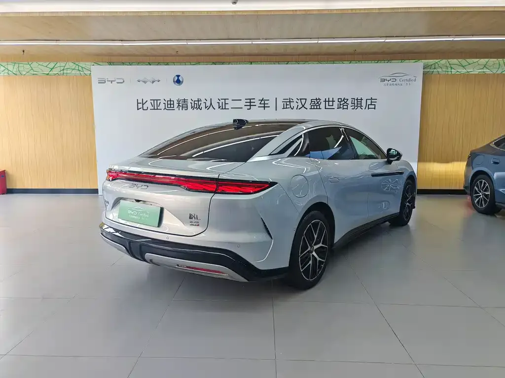 BYD Han L — фото 9