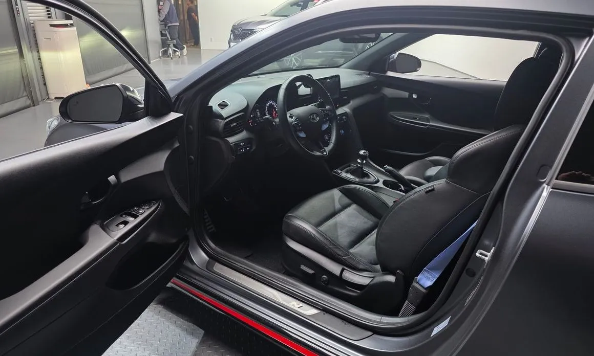 Hyundai Veloster 2022 из KR, фото 2