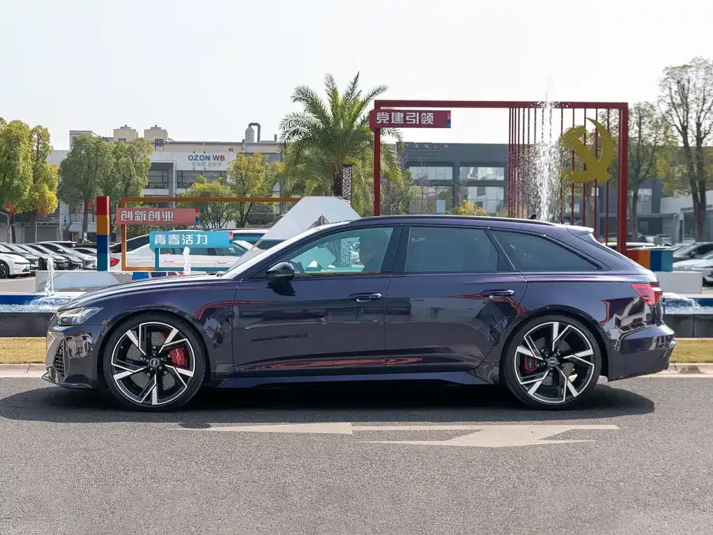 Audi RS 6 2022 из CN, фото 3