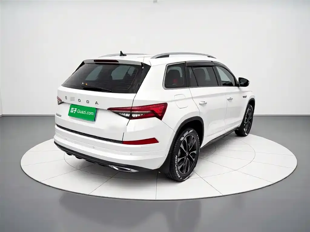 Skoda Kodiaq 2022 из CN, фото 2