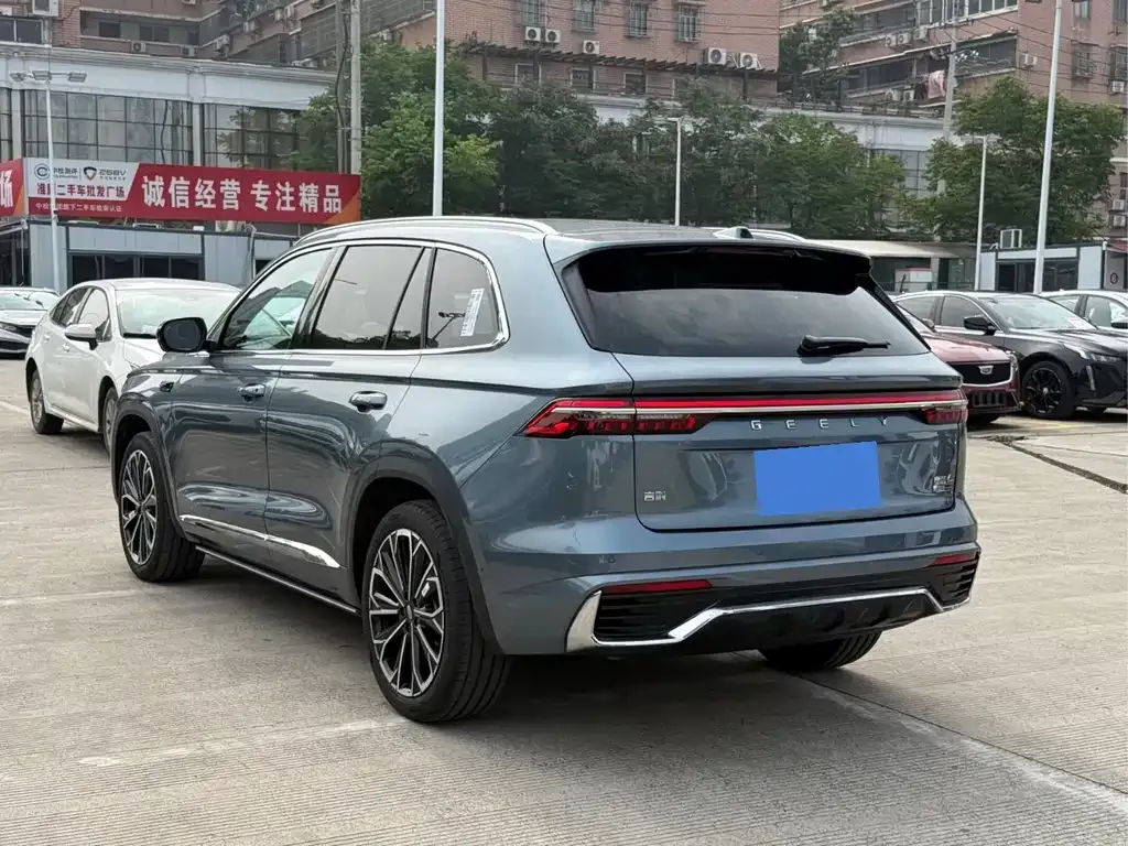 Geely Xingyue L — фото 8