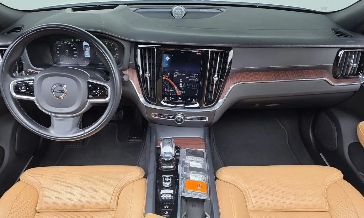 Volvo S60 2021 из KR, фото 6
