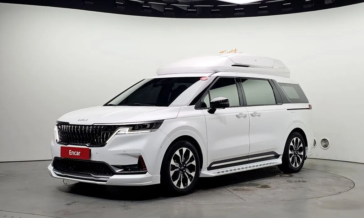 Kia Carnival — фото 1