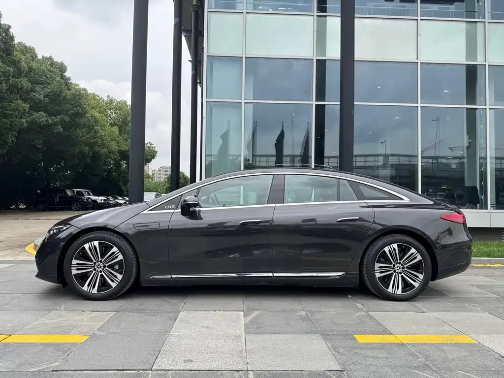 Mercedes-Benz EQS 2024 из CN, фото 3