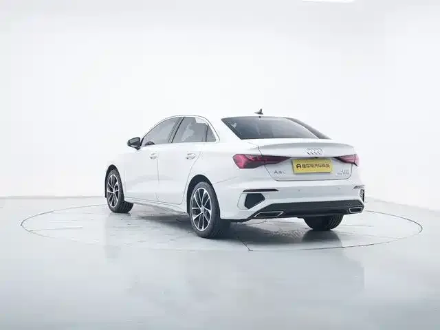 Audi A3 — фото 2