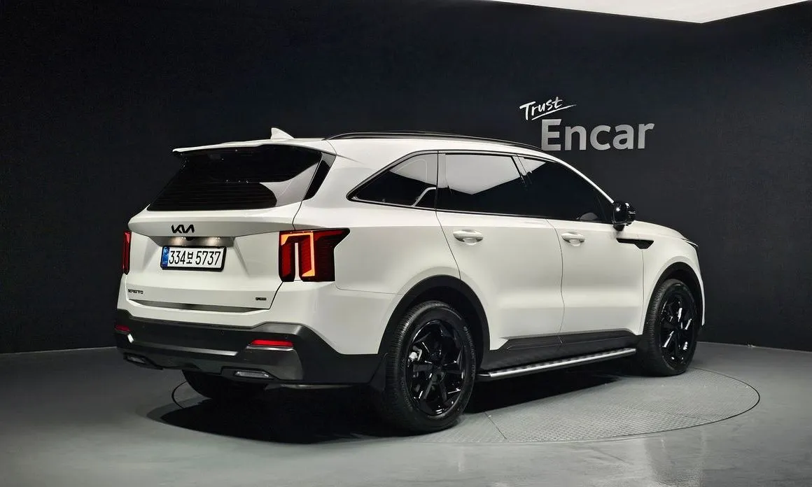 Kia Sorento — фото 7