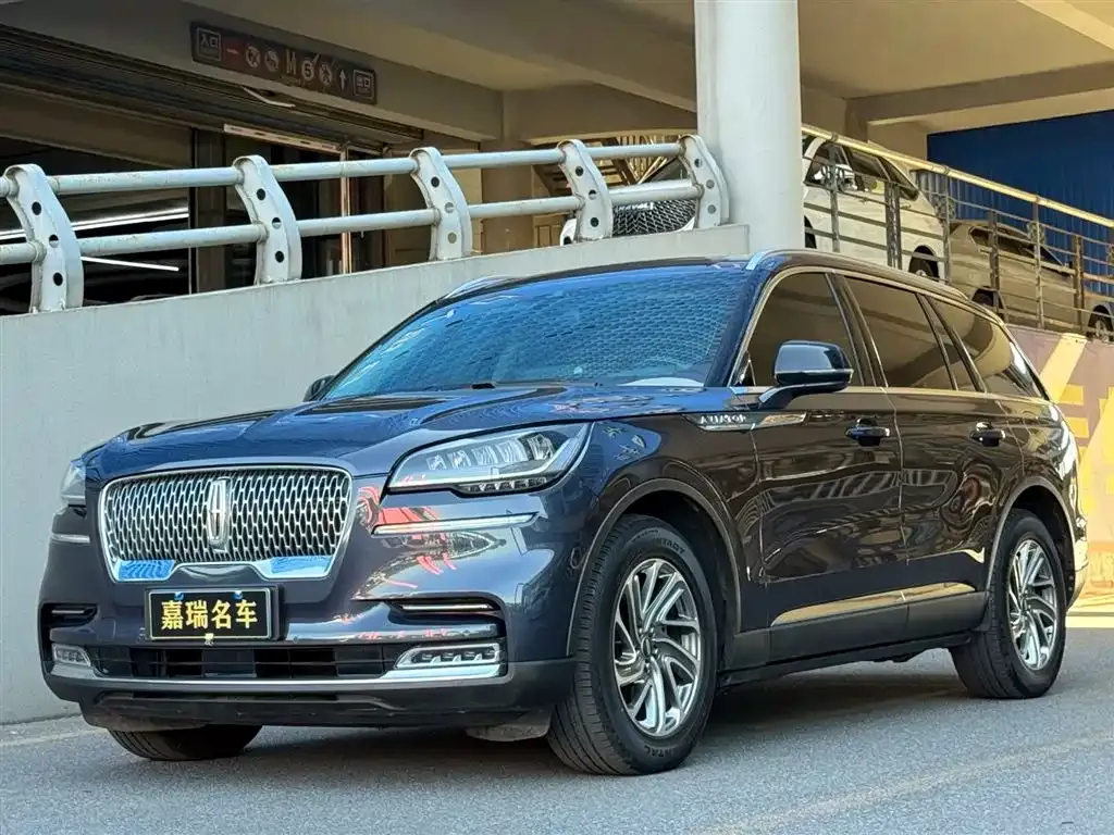 Lincoln Aviator