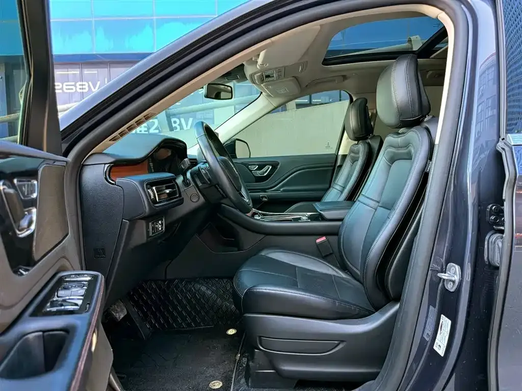 Lincoln Aviator 2021 из CN, фото 10