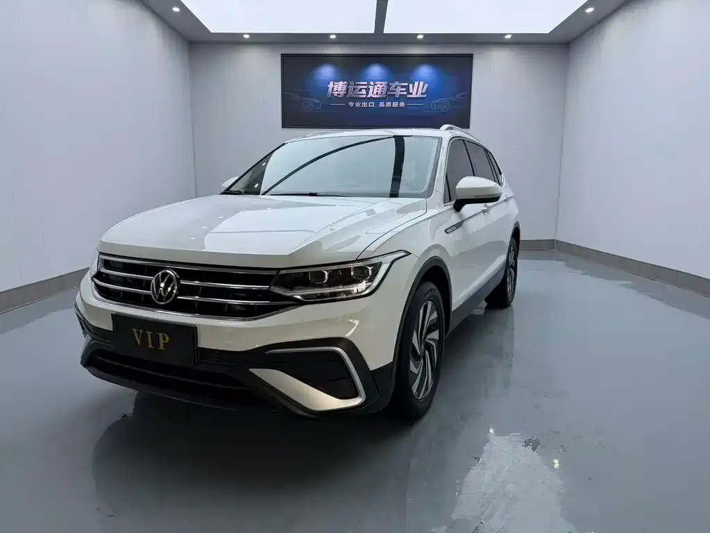 Volkswagen Tiguan L